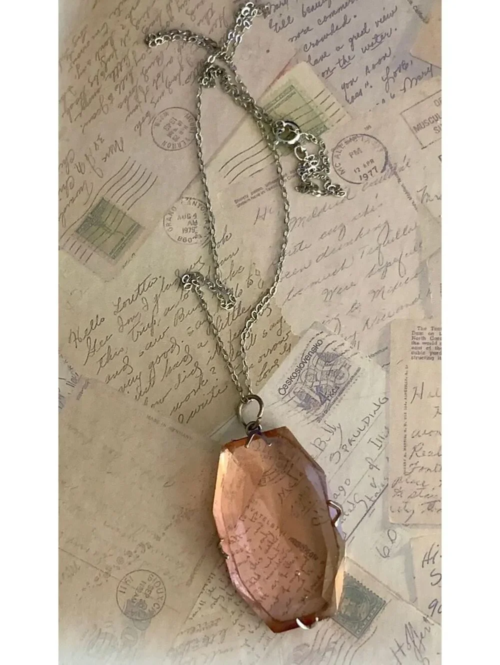 Vintage Delicate Faceted Blush Pink Glass Crystal Pendant Necklace